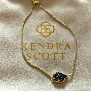 NWOT Kendra Scott gold fully adjustable bracelet in multi-colored druzy